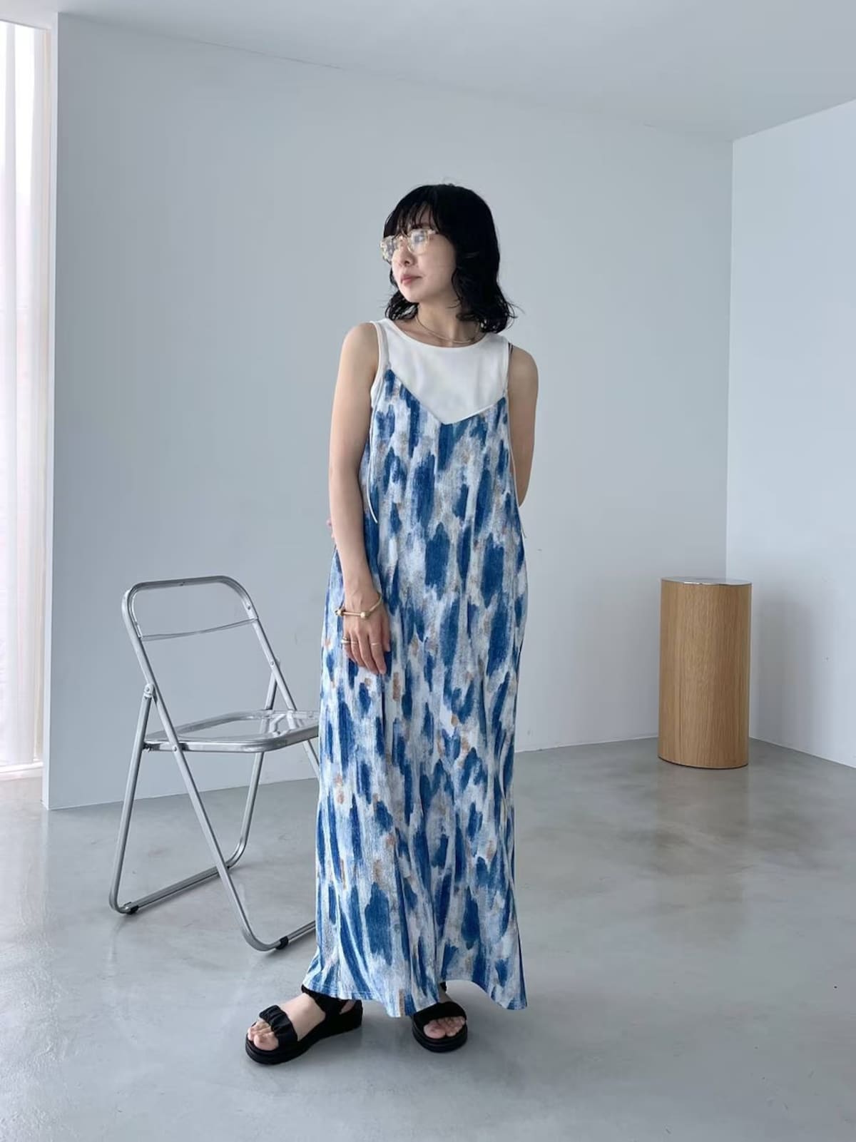 夏気分を盛り上げる！ キャミソールタイプの柄ワンピース　出典：WEAR