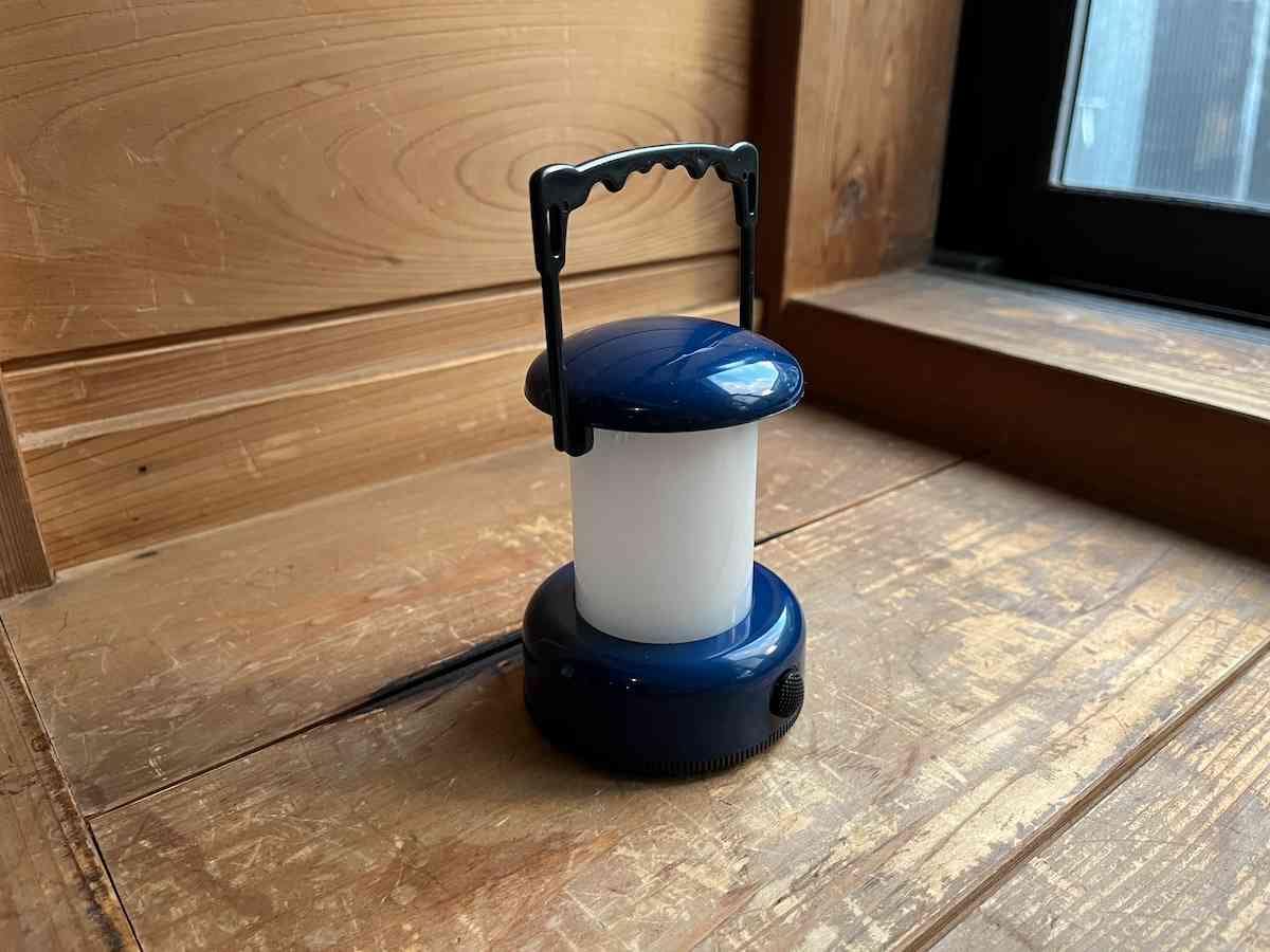 セリアの「LEDランタン」は110円（税込）