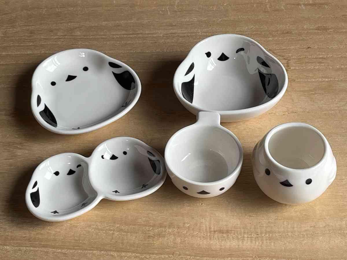 セリアの食器「シマエナガのお皿」シリーズはインテリアグッズにもかわいい