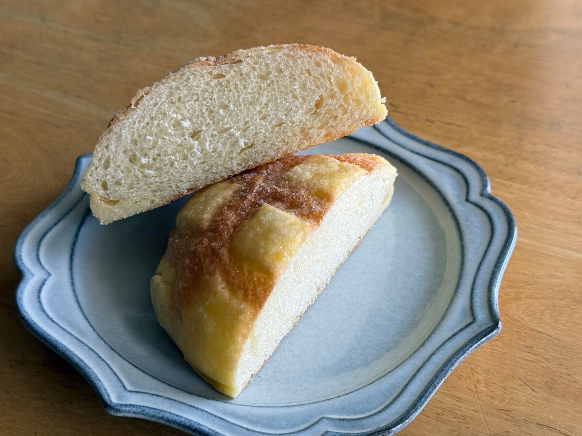 焼きたての香りが楽しめるメロンパン。甘すぎないのもよかったです