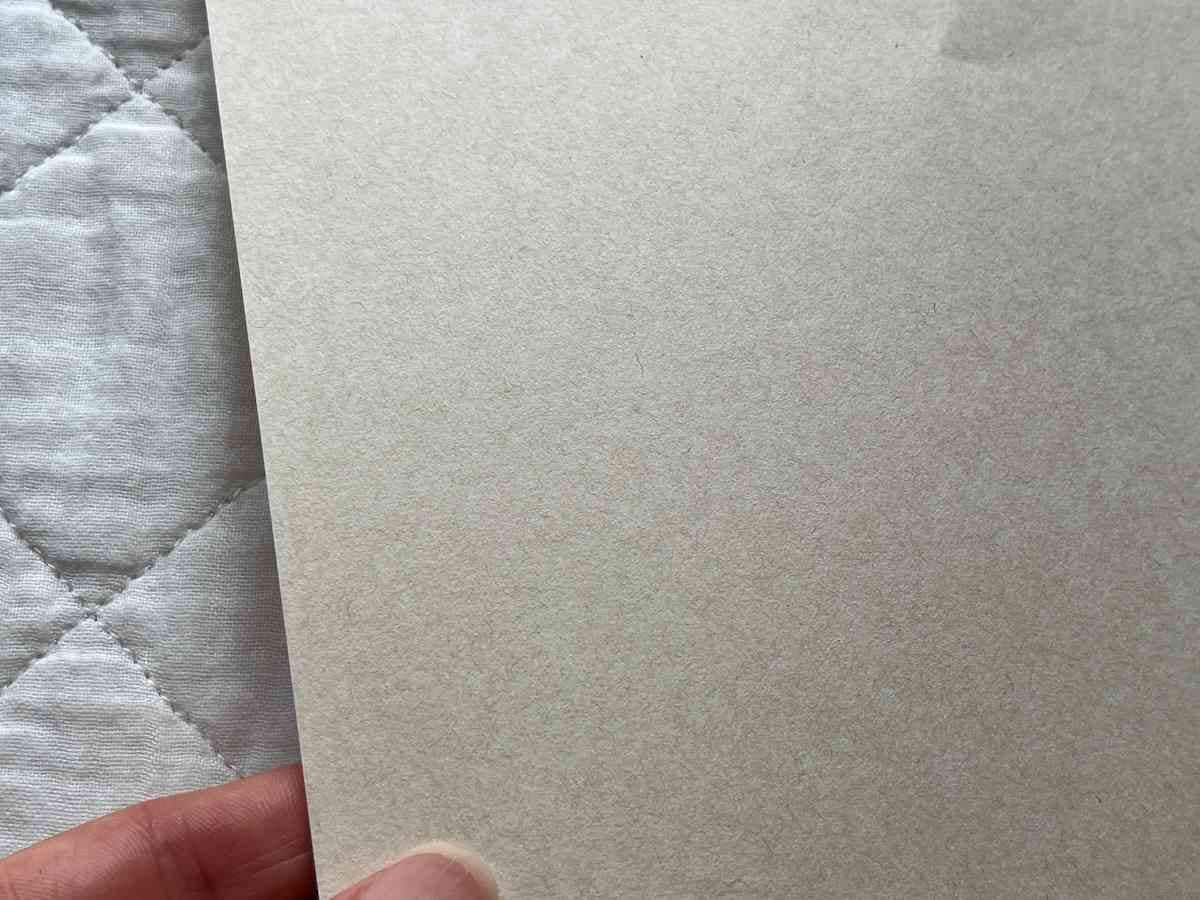 セリアの「A4 ヴィンテージペーパー」でブックカバーや封筒を作ってもおしゃれ
