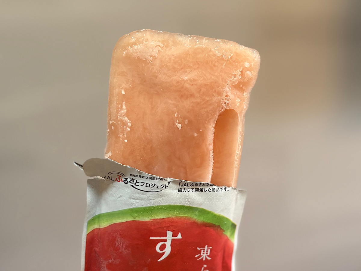 片手で食べられる食べやすさが嬉しい！ ジューシーな甘さを感じます