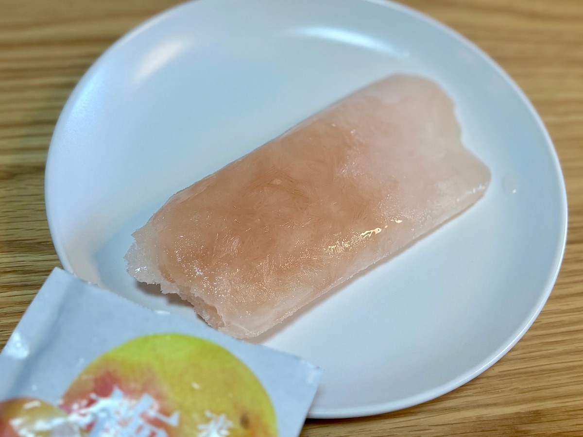 全て袋から出してみるとこんな感じ。スプーンでザクザク崩して食べてもおいしい！