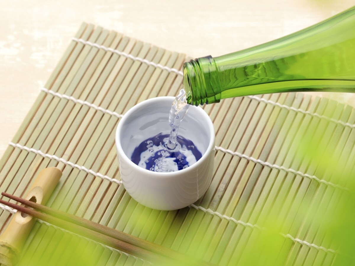2024年度の日本酒の売上ランキング1位は？ ※画像：PIXTA