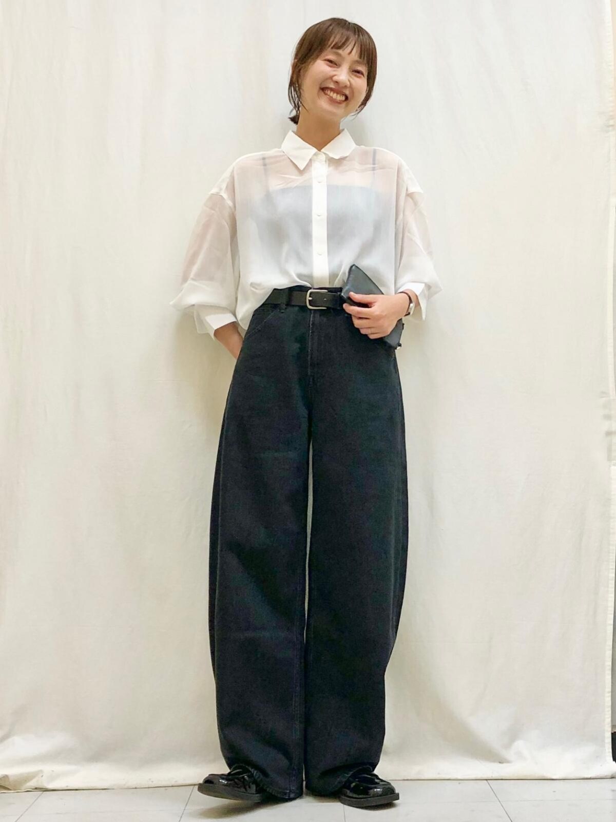 透け感のある素材で長袖でも涼しげに　出典：StyleHint