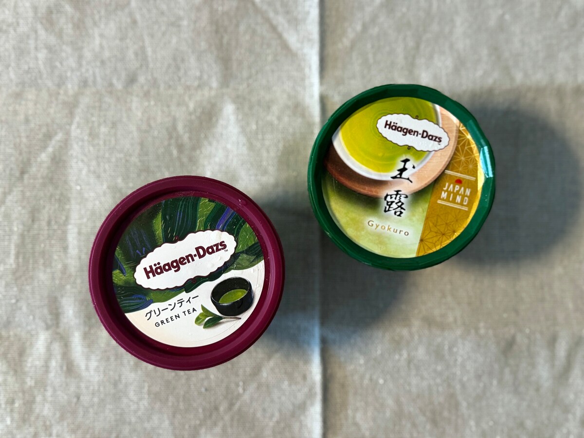 ハーゲンダッツの定番商品「グリーンティー」（希望小売価格351円）と、期間限定の「玉露」（希望小売価格400円）