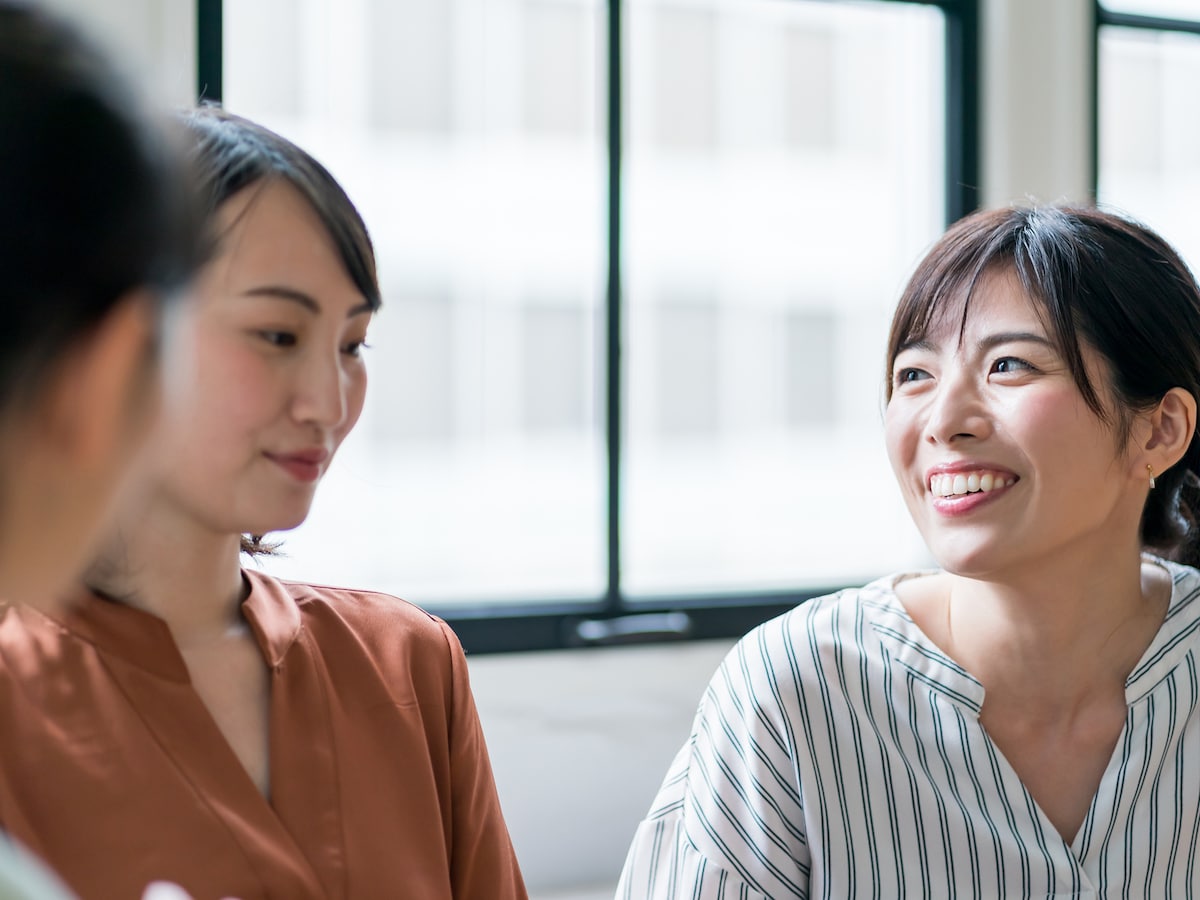 挨拶を無視された時、あなたはどう思う？　「いつの間にか仲良くなれる人」の行動や考え方を知ればもっと人間関係が楽になります。※画像出典：PIXTA