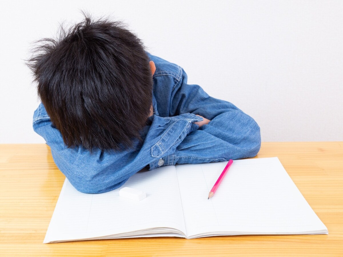 「優秀なのに努力できない」のはなぜ？ ギフテッド児が伸び悩む原因について解説　※画像出典：PIXTA