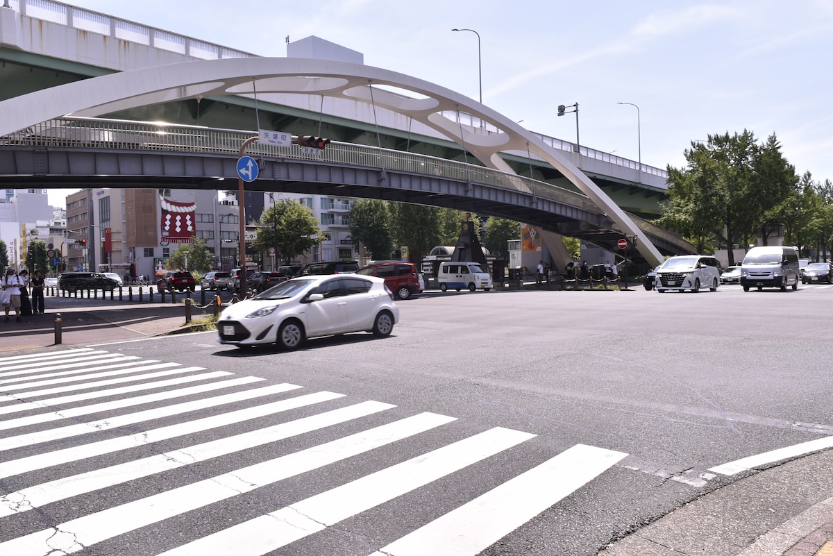 名古屋走り､100ｍ道路､若宮大通