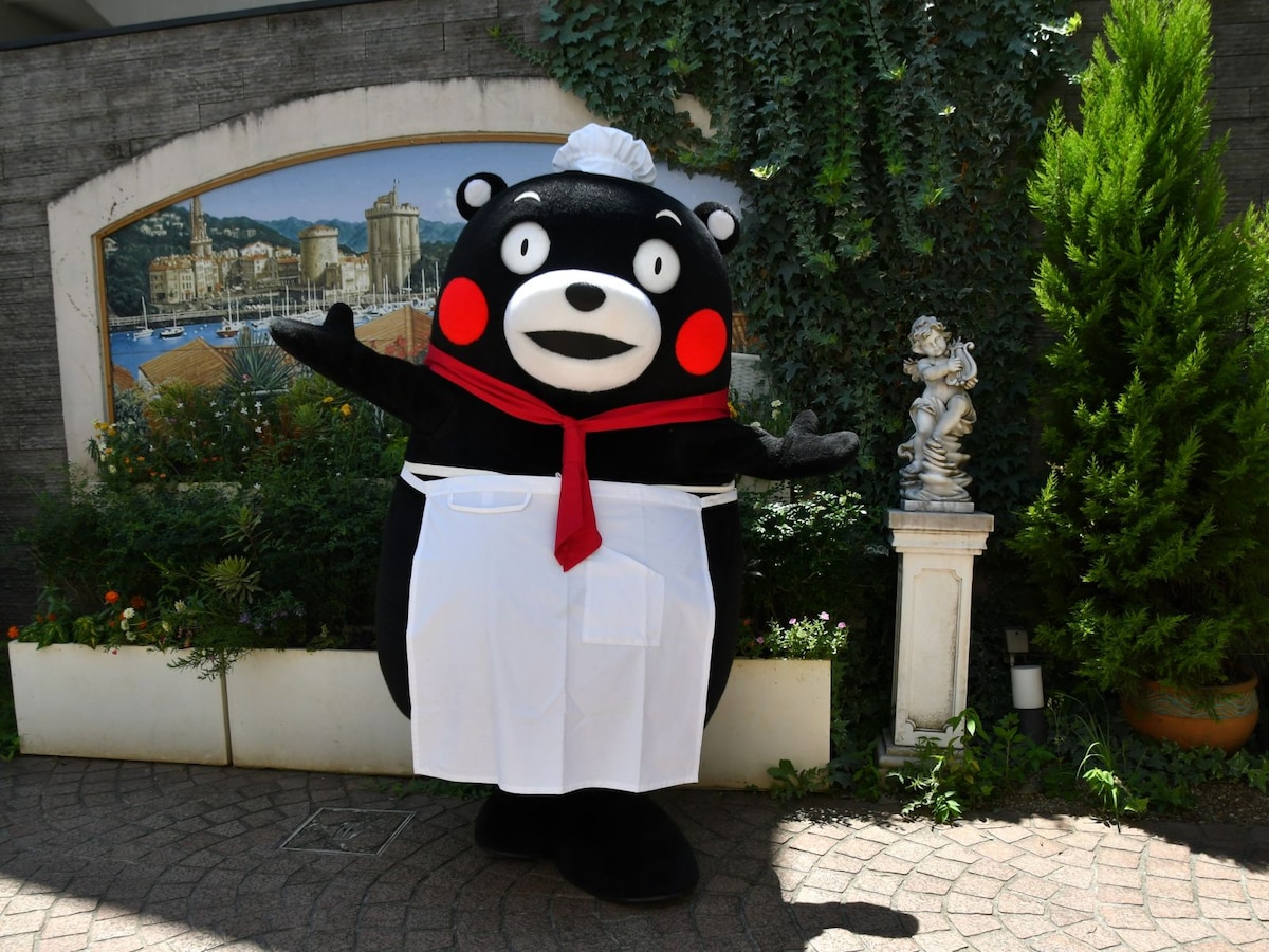 りょうりの鉄人・くまモン＝7月25日、東京都港区