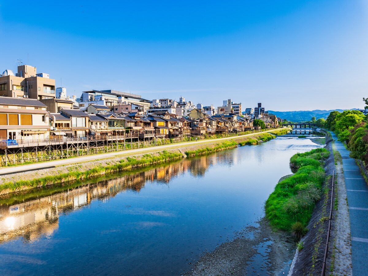 京都 鴨川 四条大橋周辺
