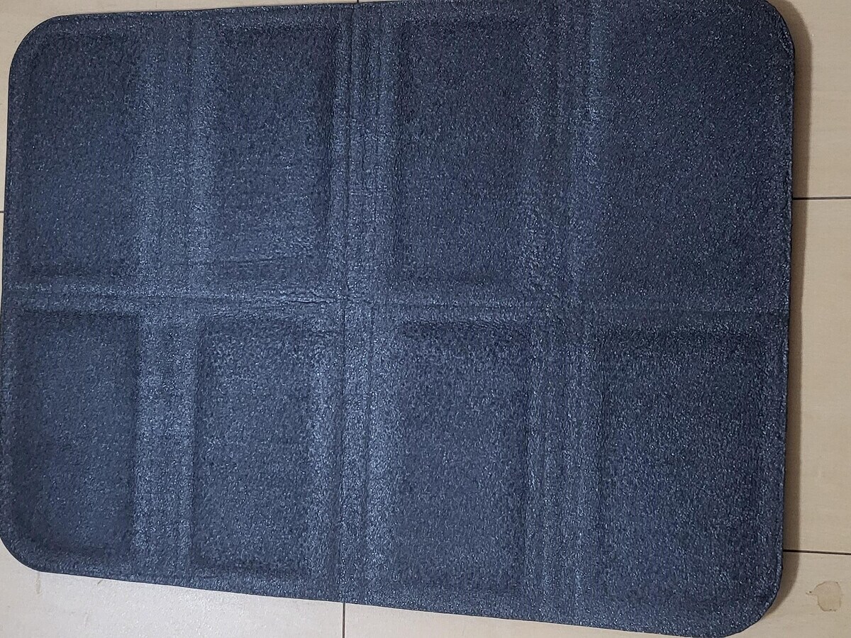 サウナがより快適に！「コンパクトに持ち運びができる」（50代男性）楽天の「サウナマット」