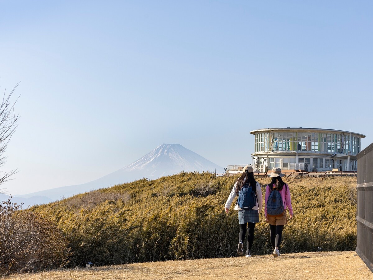 富士山のビュースポットとして人気の十国峠 ©熱海市