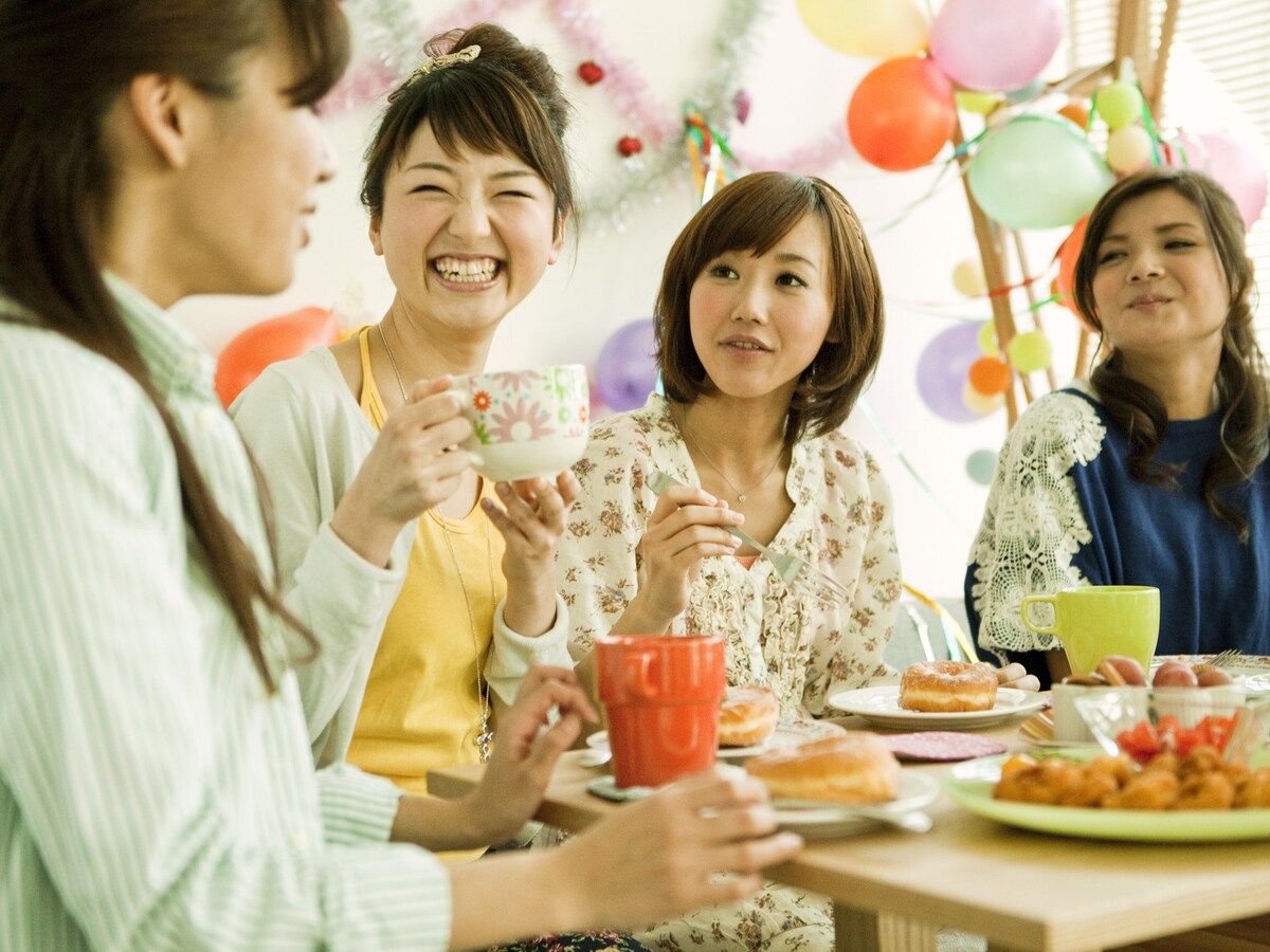 いい人ほど損をする？人付き合いとお金の“ちょうどいい関係”のコツ※画像：amanaimages