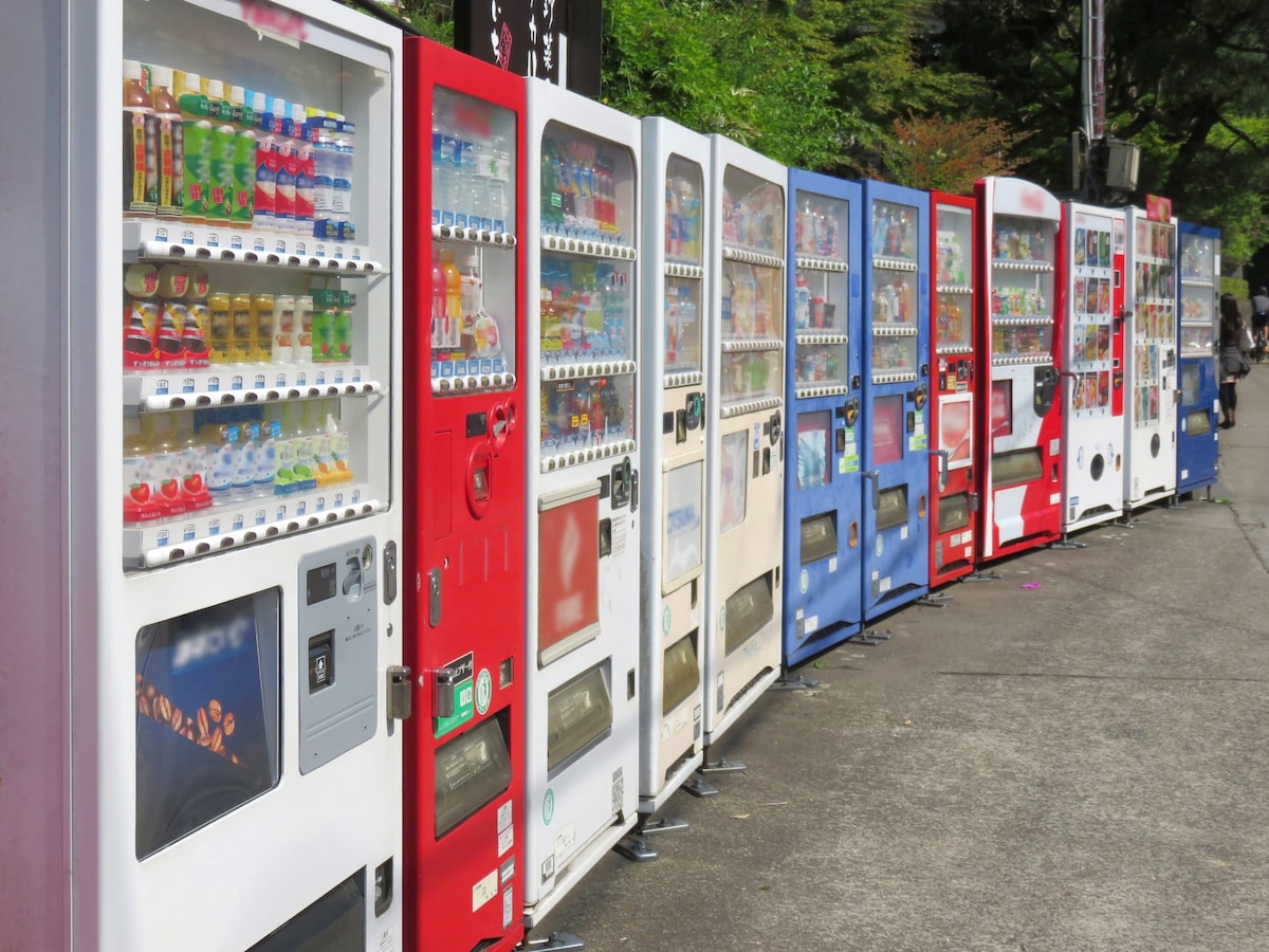 とにかく自販機が多く目につく日本。外国人から見ると、やっぱり少し違和感があるよう
