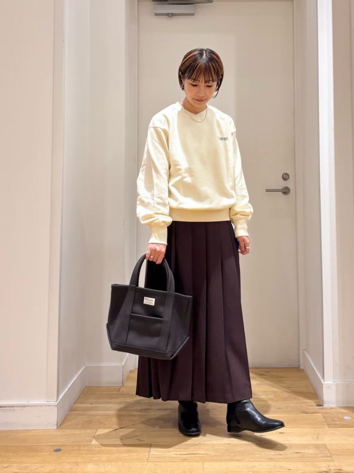 プリーツの幅が広いところが今っぽさのポイントです　出典：WEAR
