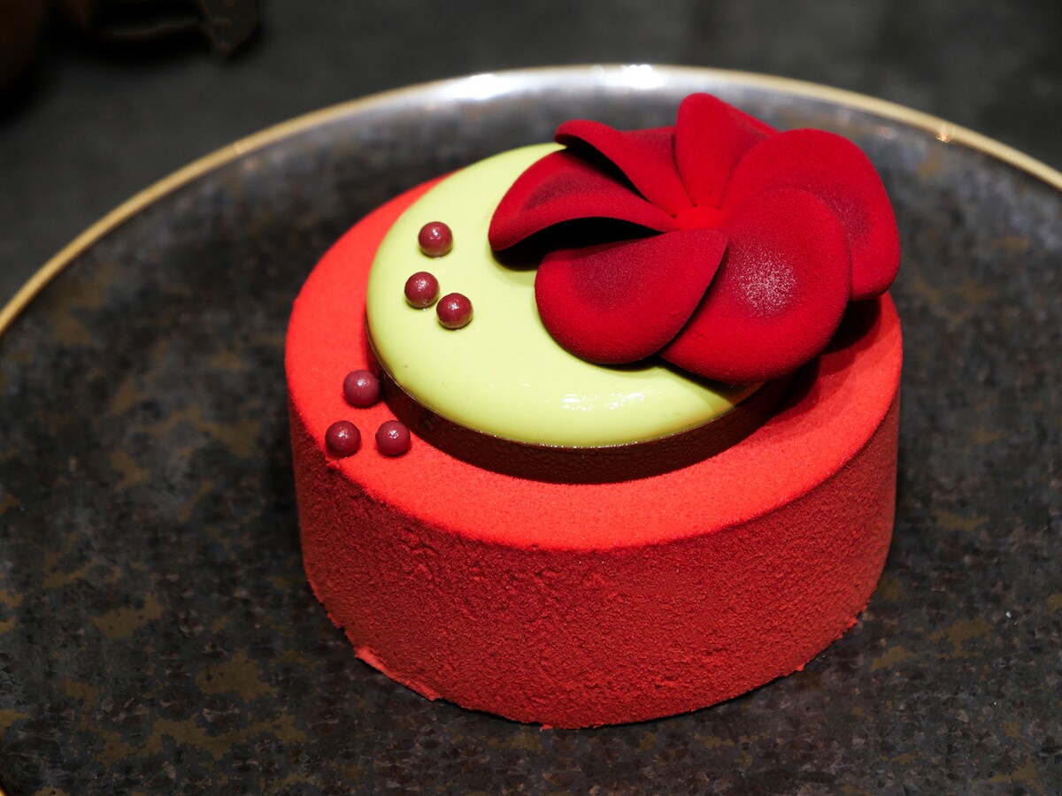 THE KAHALA CHRISTMAS 2025 “ROUGE”（税込1万2960円​​​​​​​）