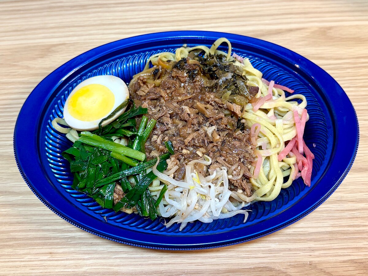 「成城石井自家製 五香粉を効かせた自家製魯肉の台湾風意麺」 647円（税込） 