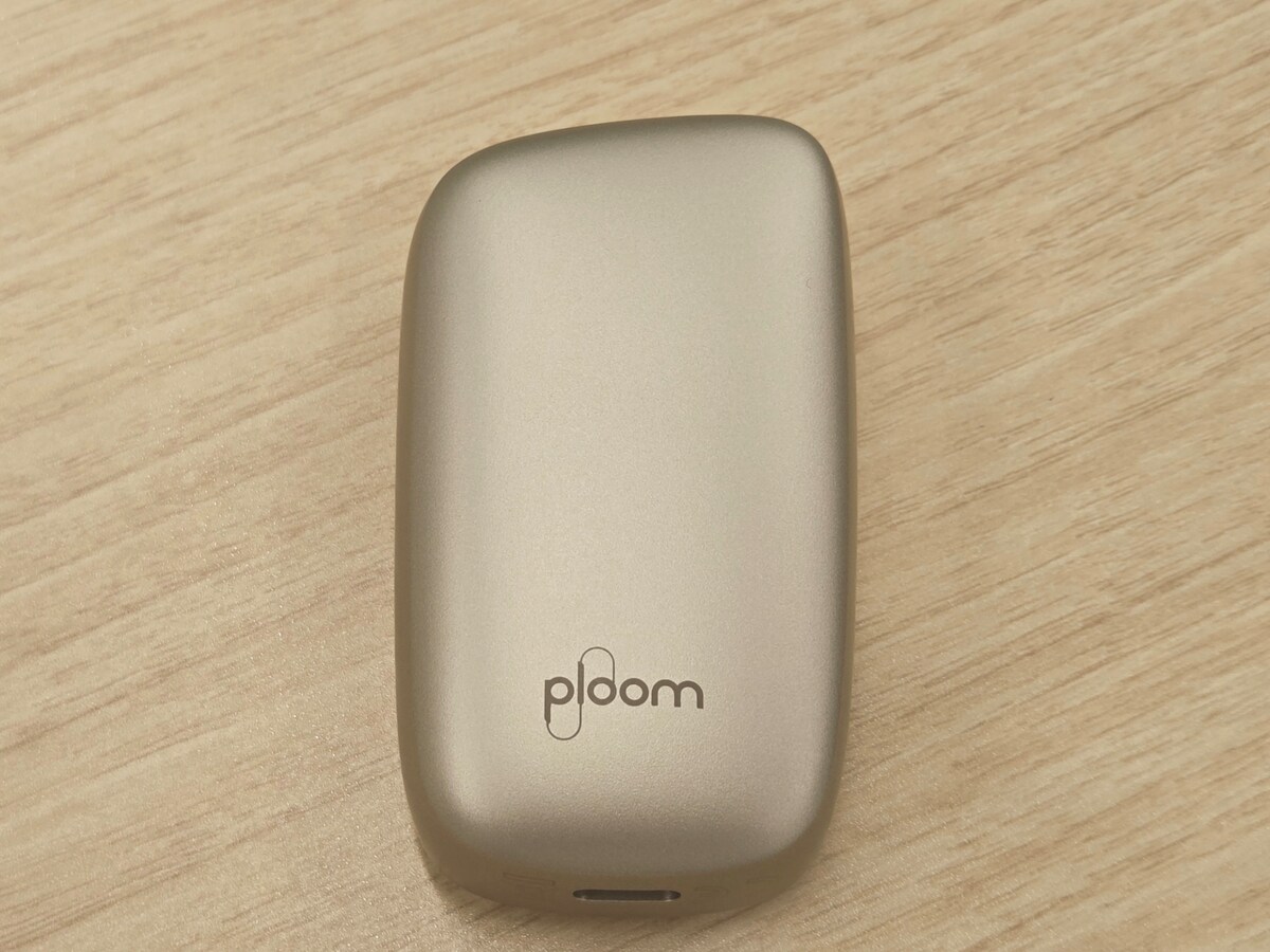背面にはPloomのロゴ