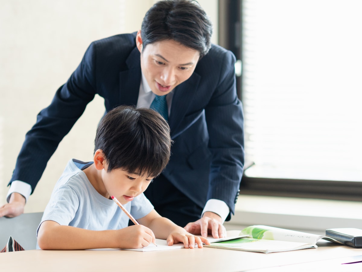 中学受験での親の過干渉が、子と学校のミスマッチを生む？ ※サムネイル画像：PIXTA