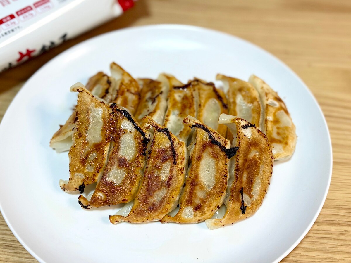 お店クオリティの餃子が5分前後でできあがりました！  
