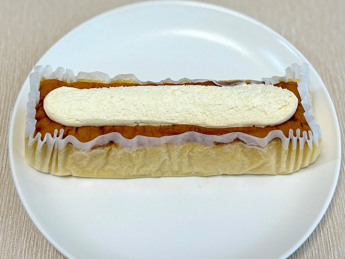 「ふわもち生シフォン 焼き芋」 279円（税込）