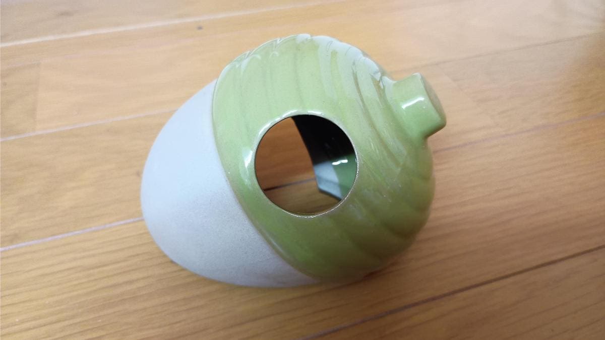 三晃商会の「素焼きハウス どんぐり」