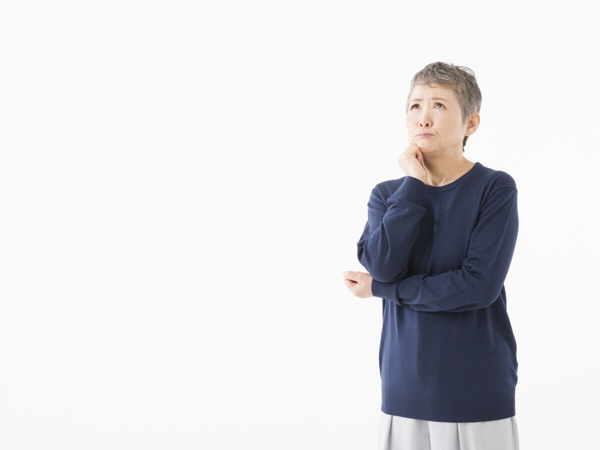 老後は一人のほうが安上がり。でも“頼れない暮らし”は意外とお金がかかる※画像：amanaimages