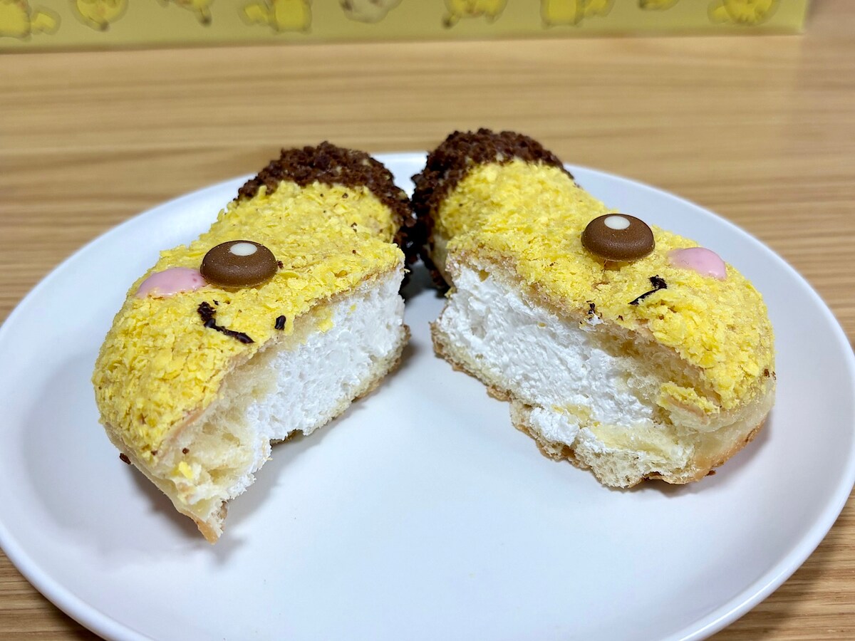 ピカチュウを半分に切ってみました！ 中には甘いホイップクリームがたっぷり 