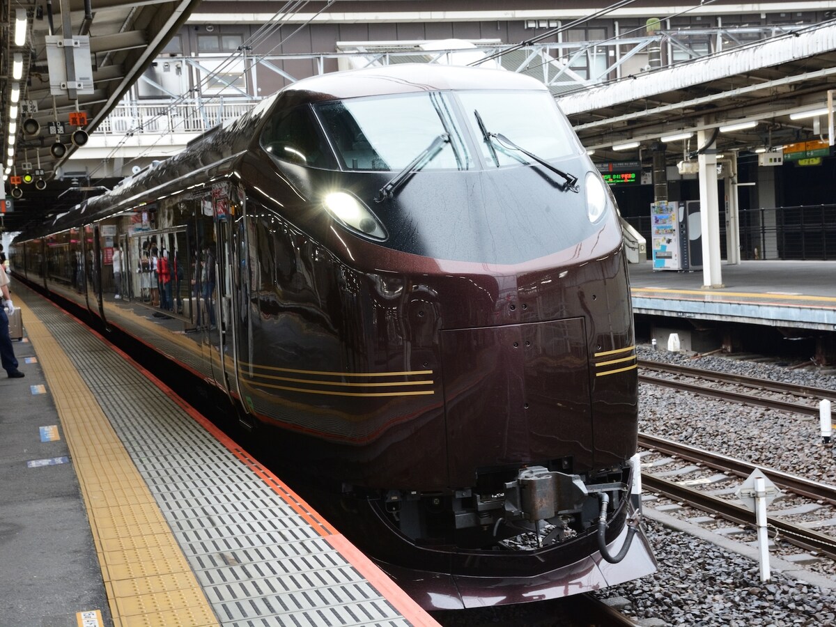 「なごみ」には不定期開催のツアーなどで乗車するチャンスがある(画像:PIXTA)