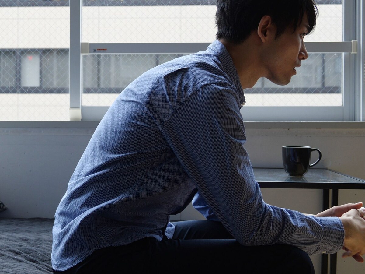 単身世帯と夫婦で「老後資金」の必要額はどの程度違う？ ※画像：PIXTA