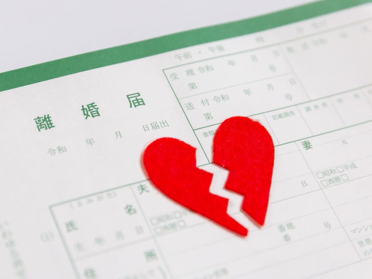 夫・妻が嫌いでも離婚できない……どうすればいい？（画像：PIXTA）