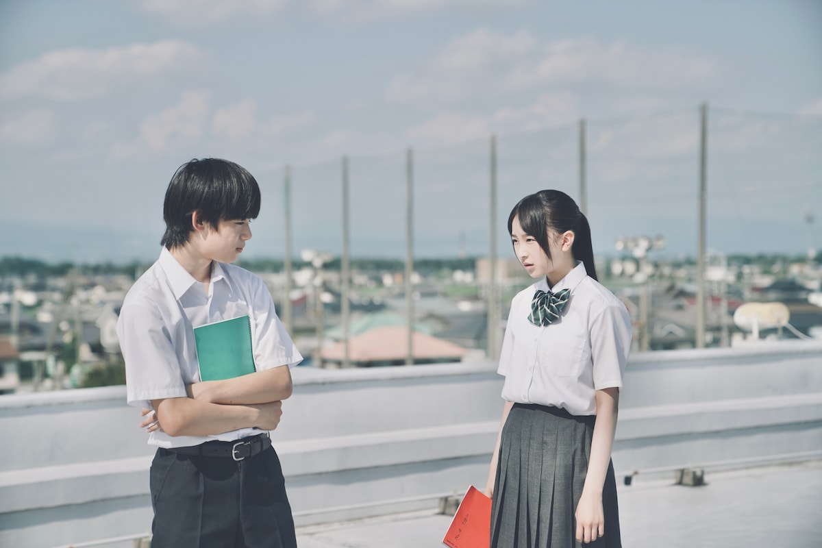『君の顔では泣けない』