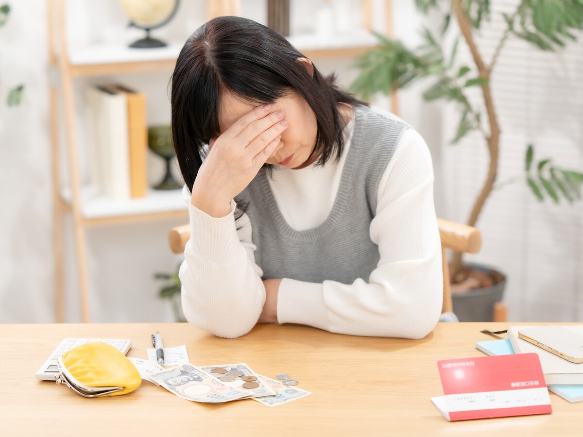 「うちは貧乏」と繰り返す友人の真意は……（画像：PIXTA）