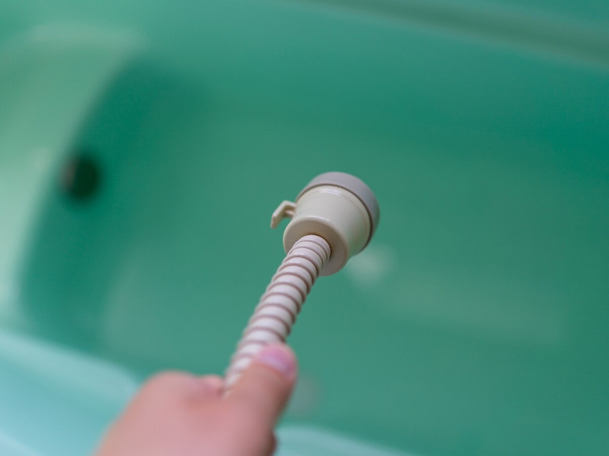 水道代を節約しようとお風呂の残り湯で洗濯したら、まさかこんなことになるなんて…… ※画像：PIXTA