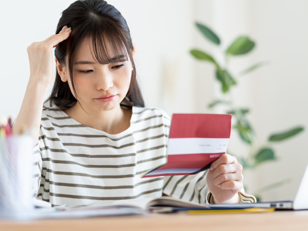 「なぜこんなに税金が高い？」不公平に見える税制の裏側に何がある？ ※画像：PIXTA