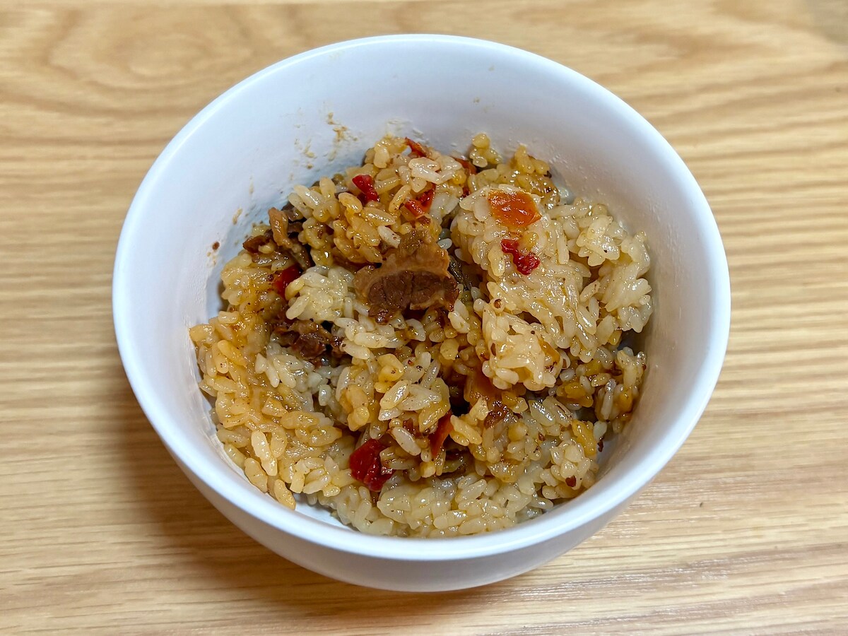 プルコギ風味の甘辛い味わいと、もちっとしたお米の食感がGood 