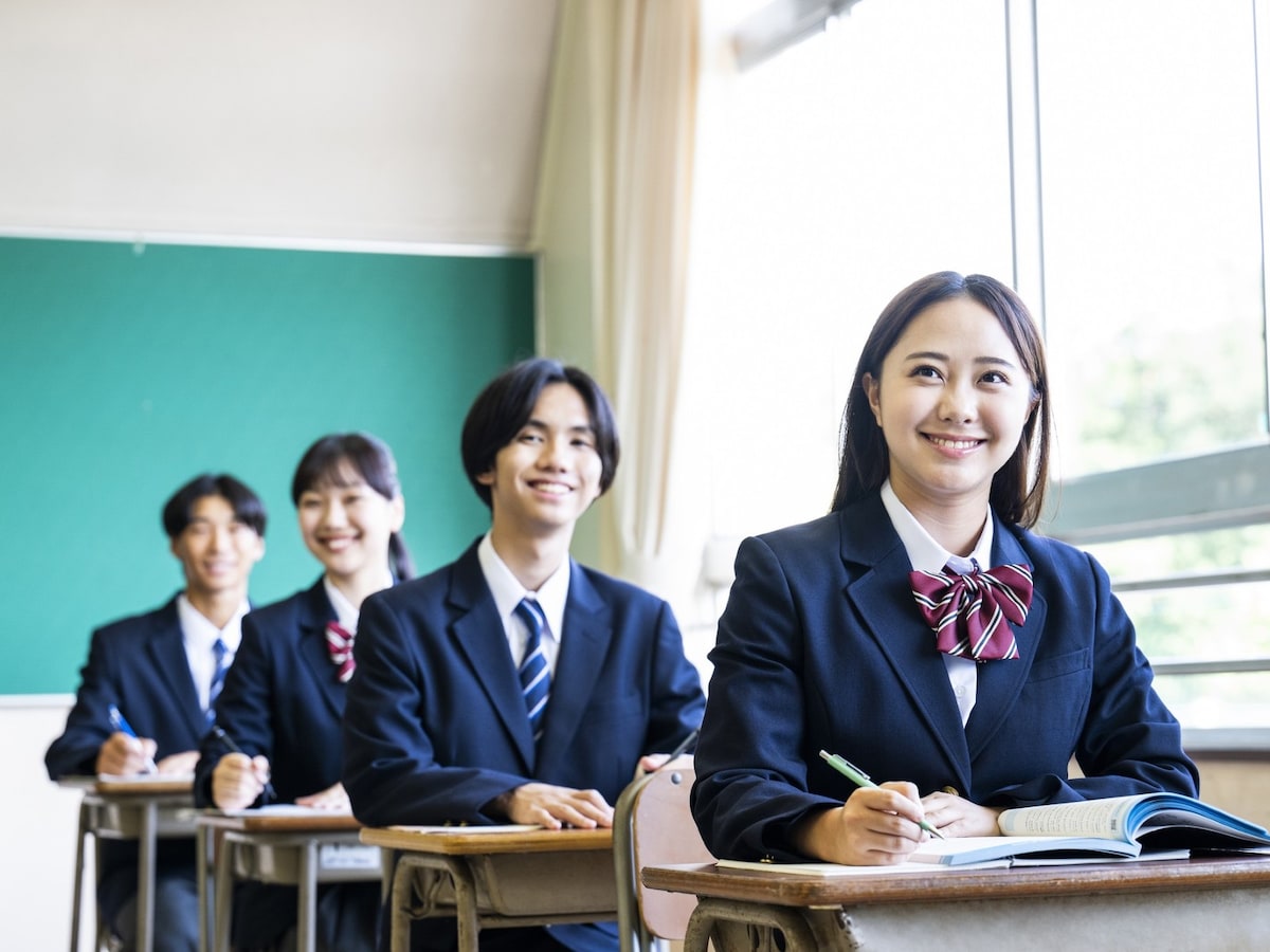 意外と多い!? クラスに同じ誕生日の人がいる確率は？ ※画像：PIXTA