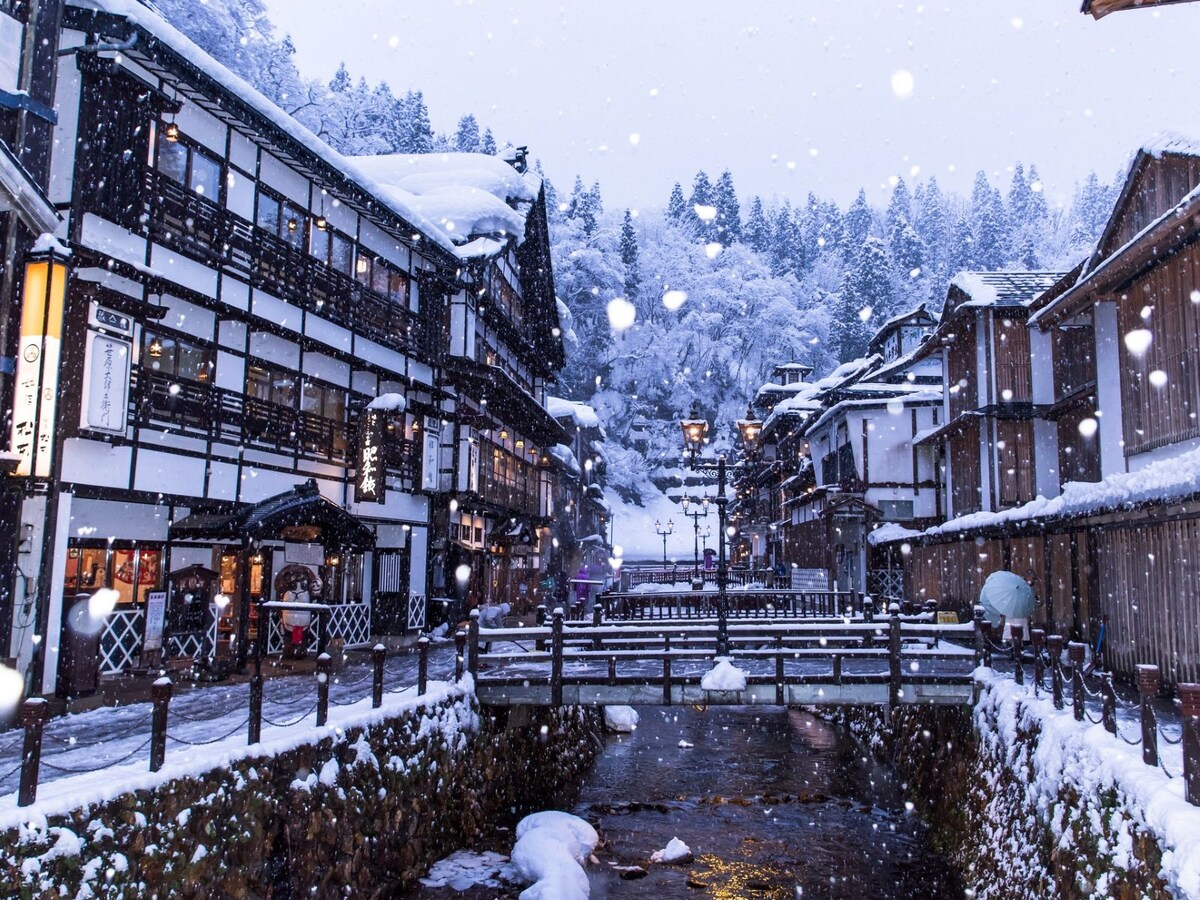 銀山温泉の雪景色