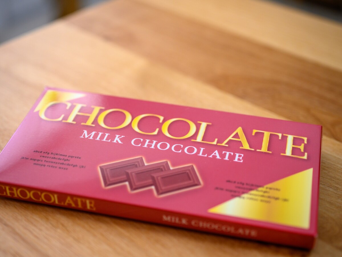 チョコの値段が高騰していて、なかなか手が出しにくい…… ※画像：PIXTA