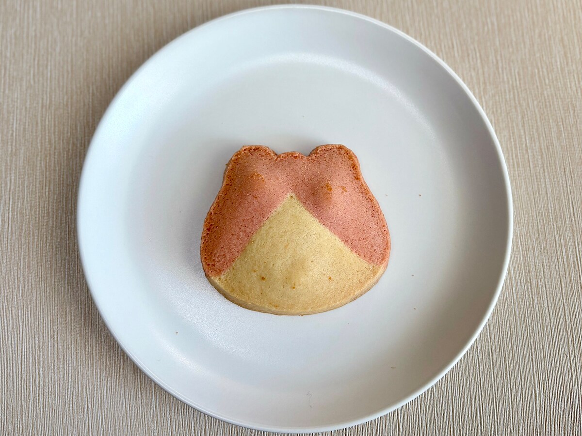 【ミニストップ】「にゃんともおいしいスコーン はちわれイチゴ」260円（税込）