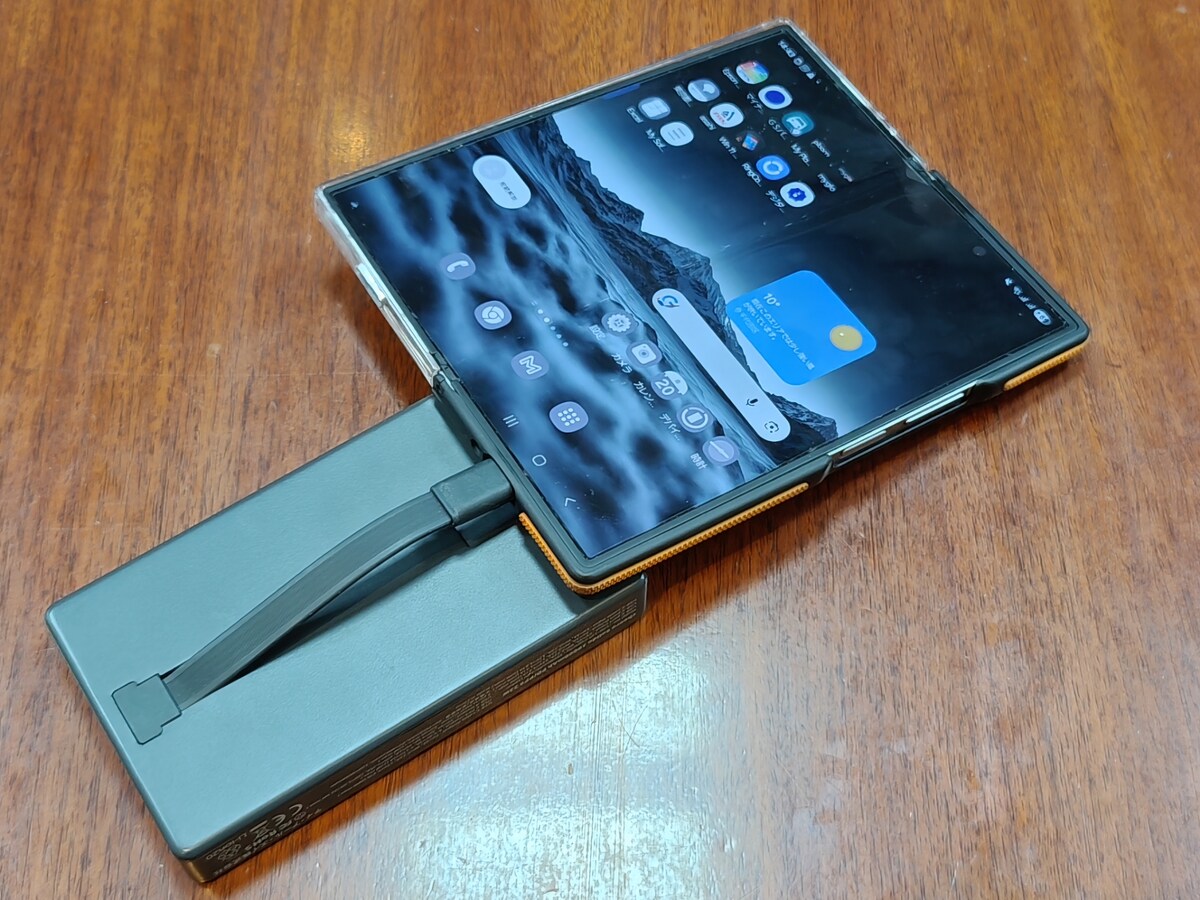 cheero Solido 10000mAhで充電の例（Galaxy Z Fold6）