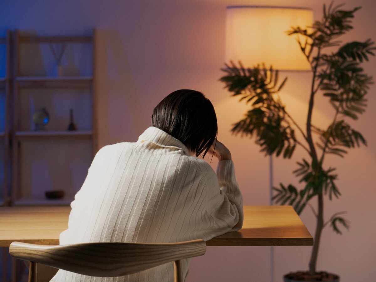 たとえ世帯年収が上がったとしても、その分引かれてしまうものも多くて…… ※画像：PIXTA