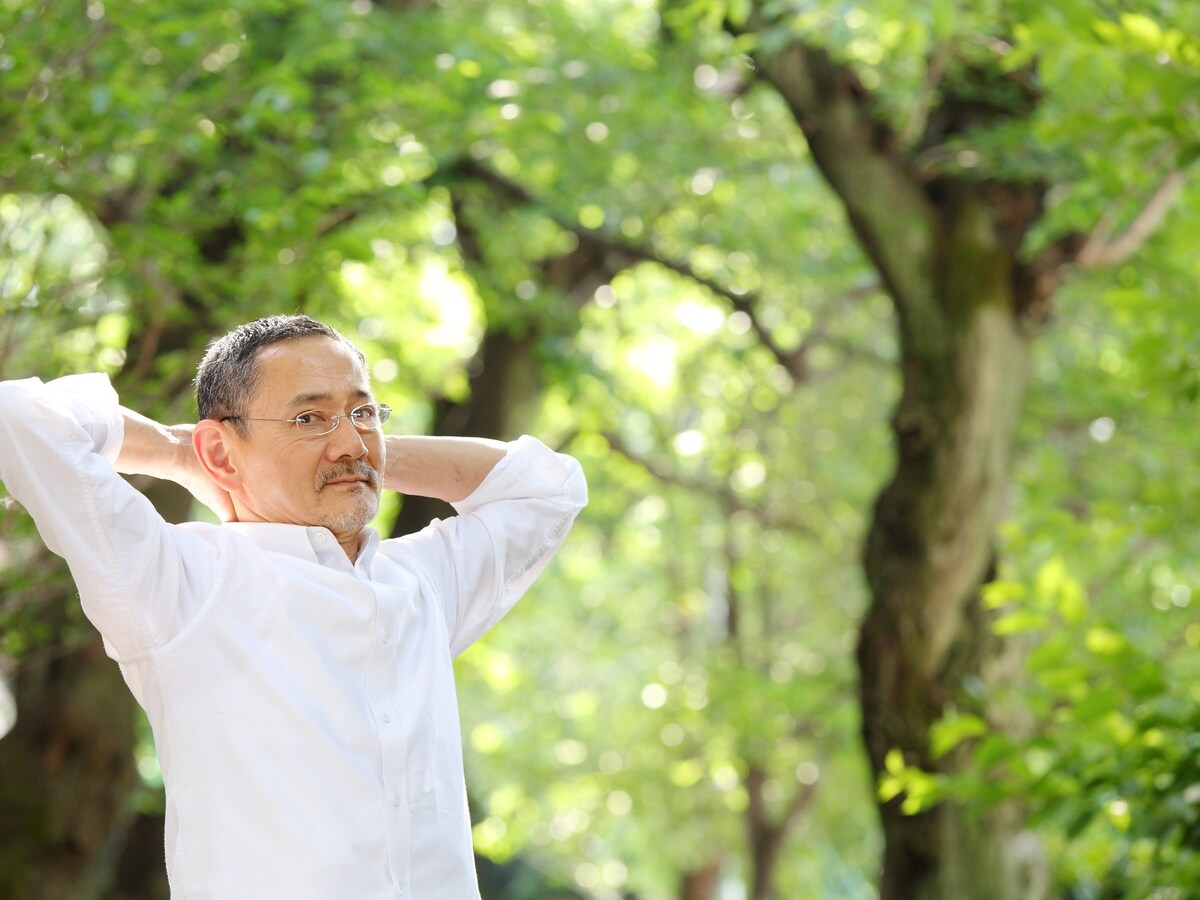 男性