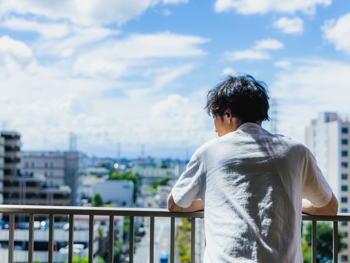 物価高でいろいろなものを我慢しているけれど…… ※画像：PIXTA
