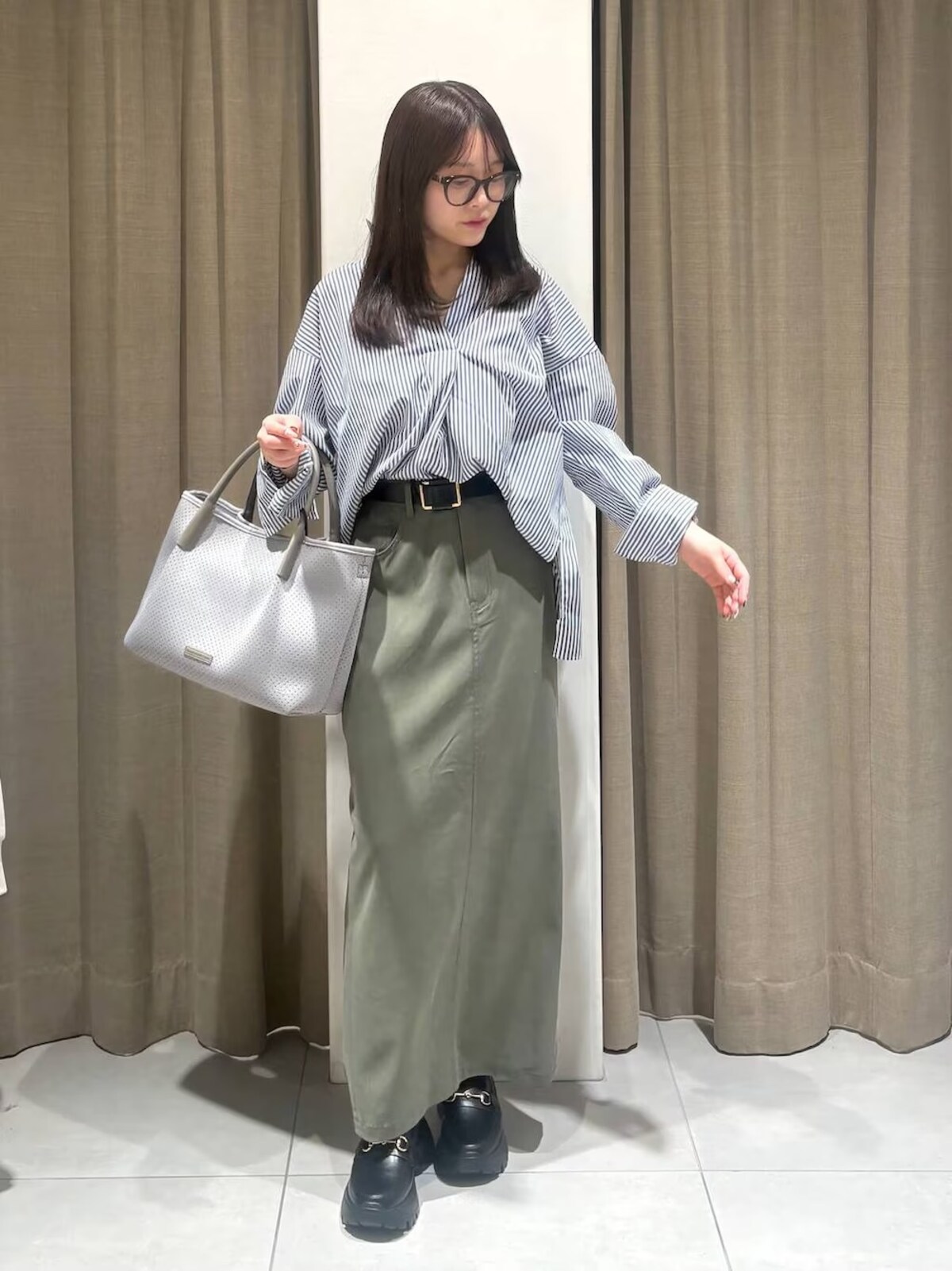 きれいめなカジュアルコーデにも合わせやすいのがうれしい　出典：WEAR
