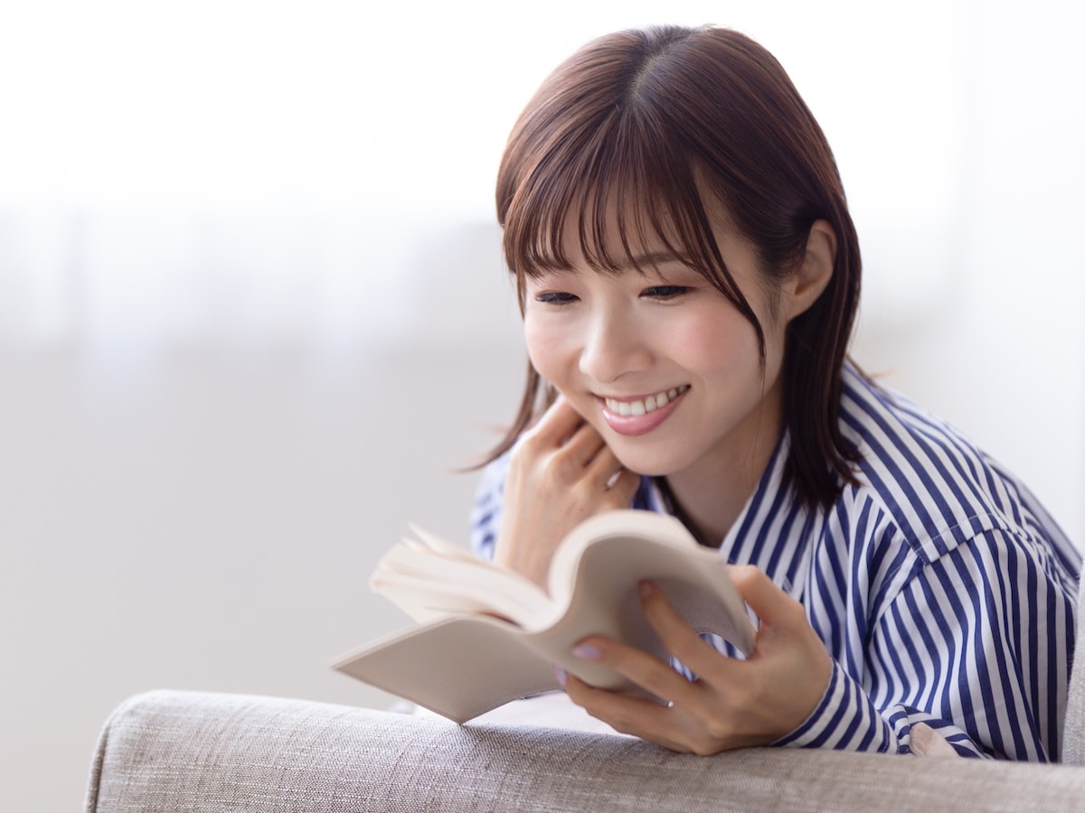 10万円をゆうちょ銀行の定期貯金に1年・3年・5年で預けたら、利息はいくら違う？※サムネイル画像：amanaimages