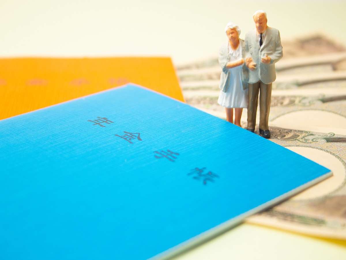夫婦2人暮らしの老後（生活）、年金月24万円でどうやって暮らせばいい？ ※画像：PIXTA