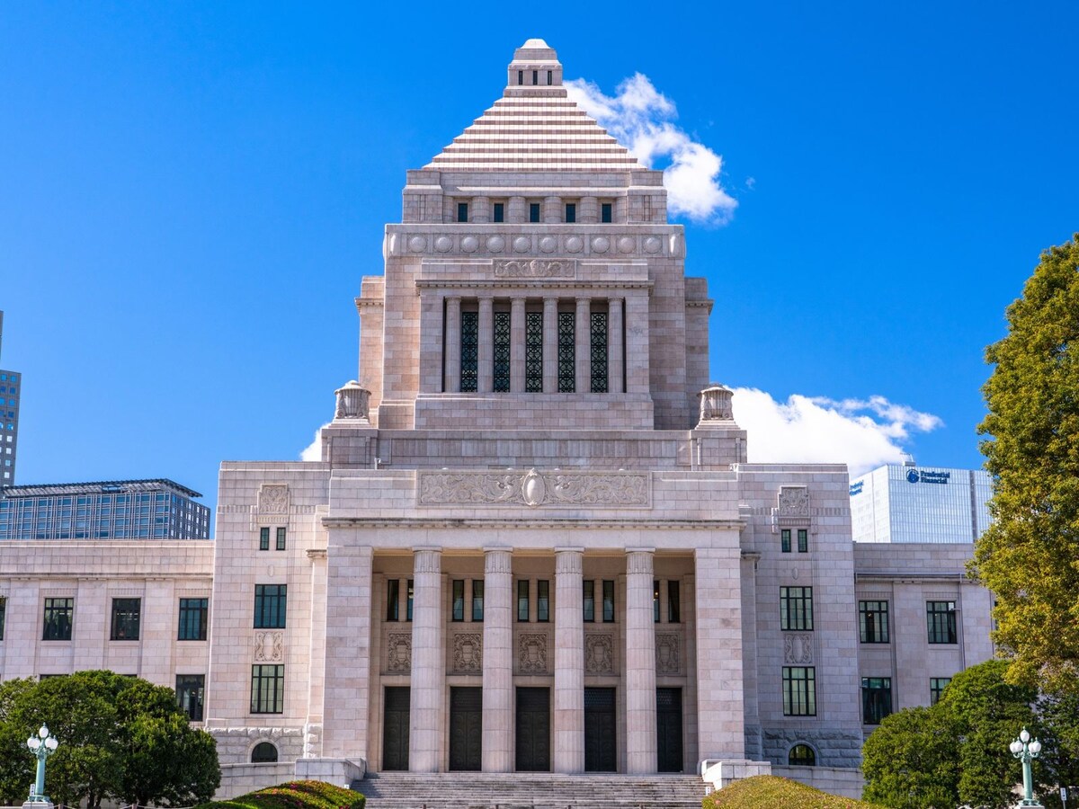 日本の憲法が変わらない理由 ※画像：PIXTA