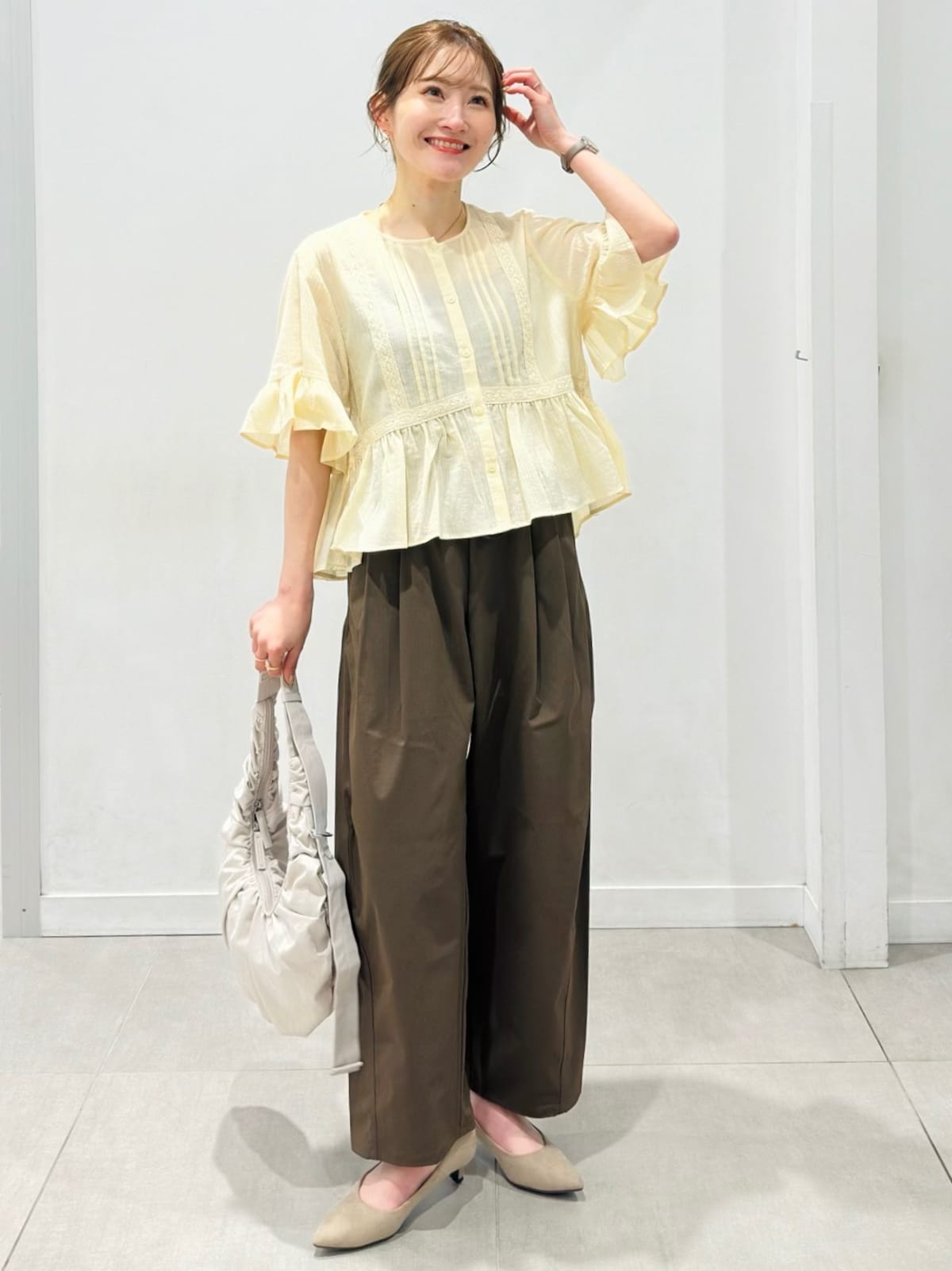 ノースリーブで着るほか、Tシャツなどとレイヤードも楽しめます　出典：StyleHint